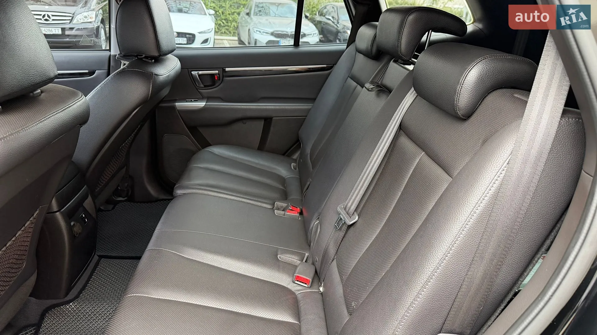 2011 Hyundai Santa Fe - мініатюра 23