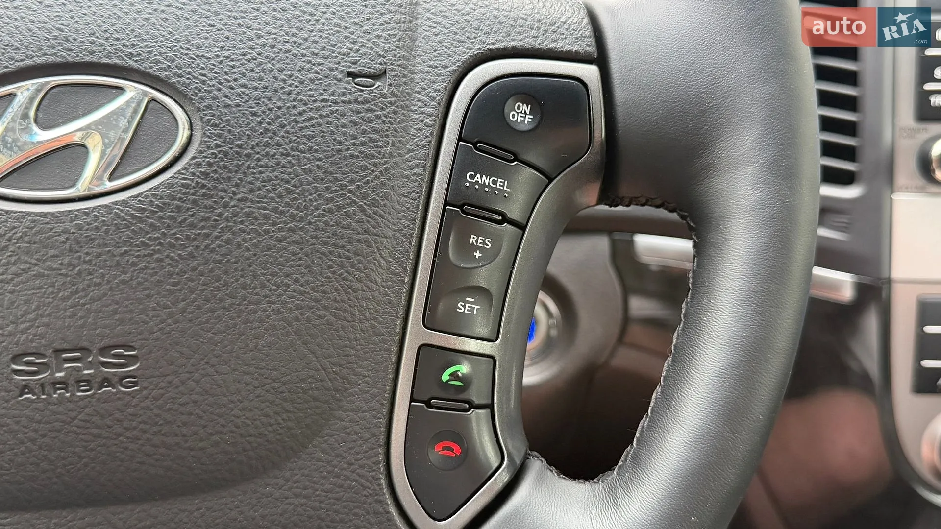 2011 Hyundai Santa Fe - мініатюра 38