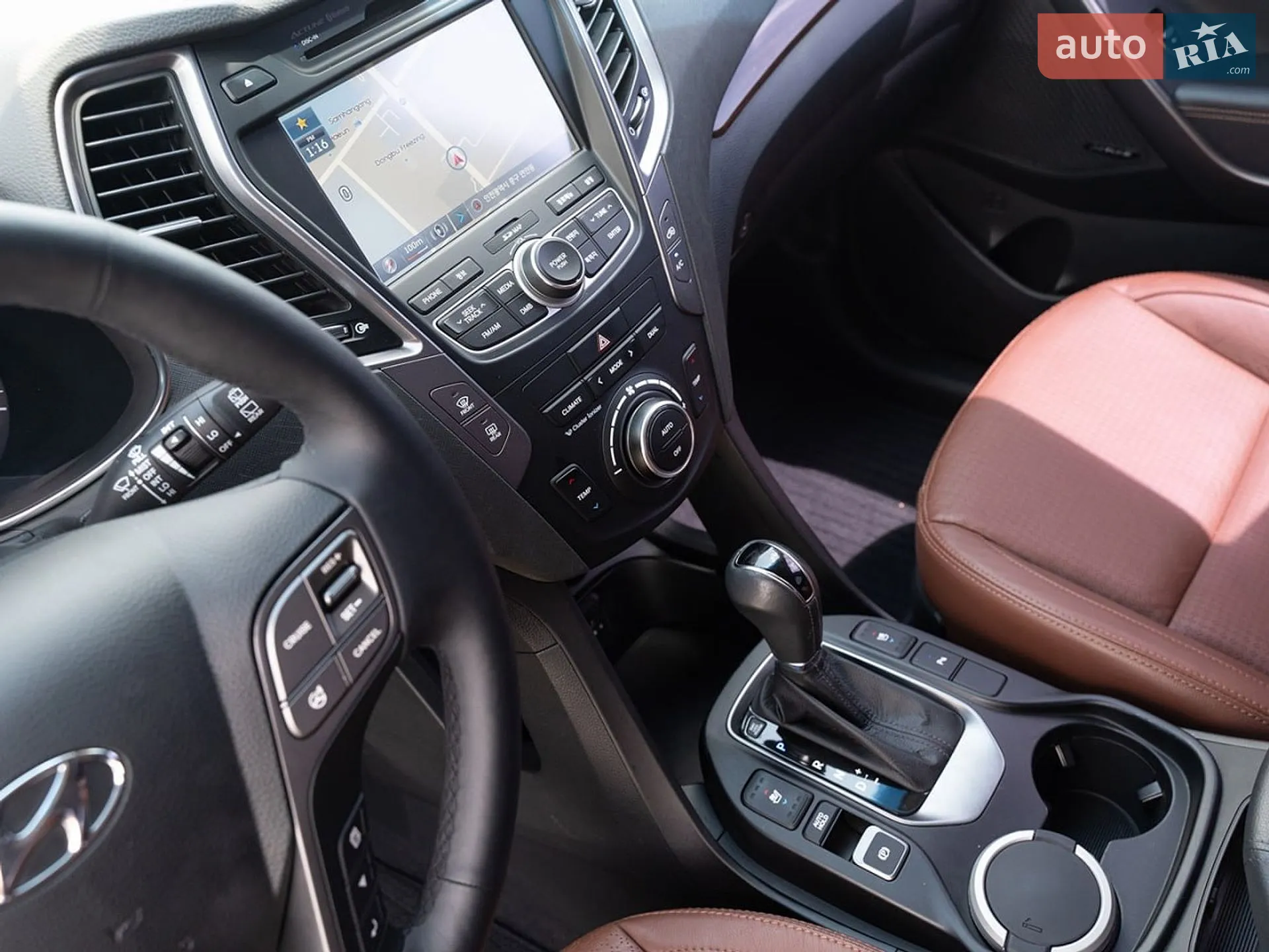 2012 Hyundai Santa Fe - мініатюра 23