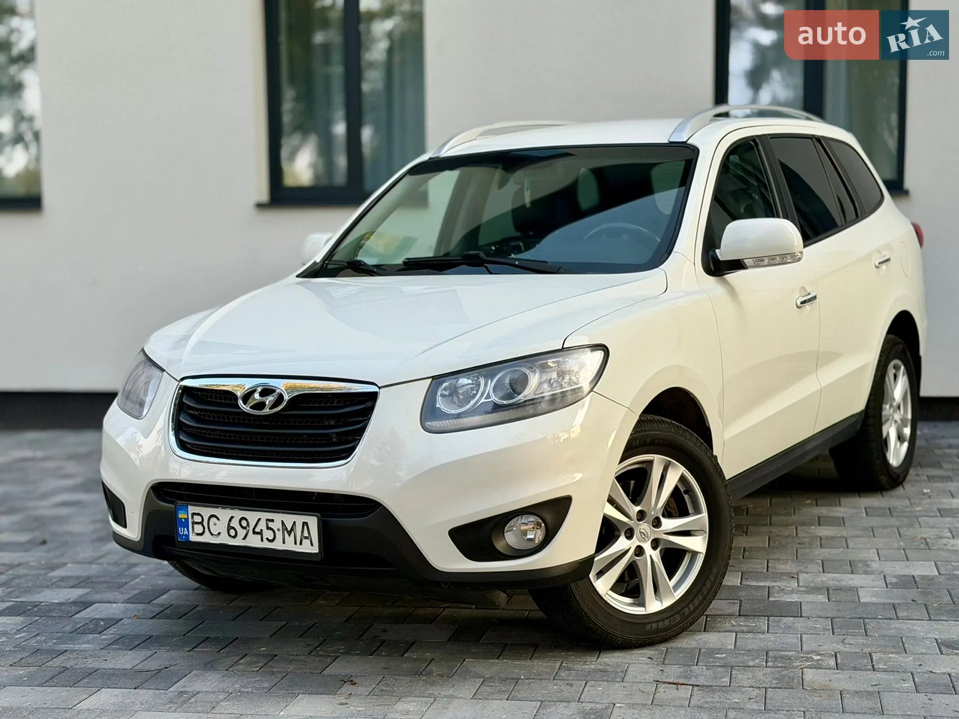 2010 Hyundai Santa Fe - мініатюра 27