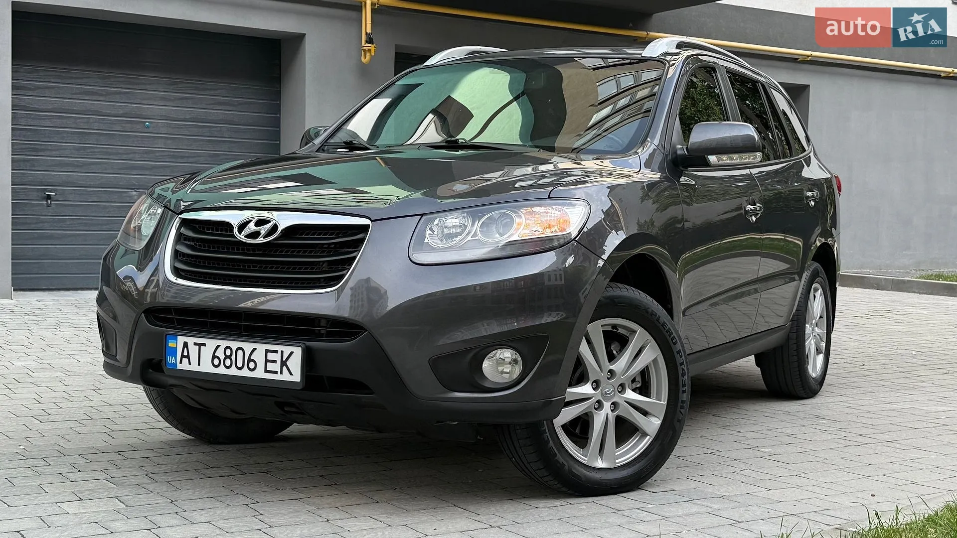 2010 Hyundai Santa Fe - мініатюра 9