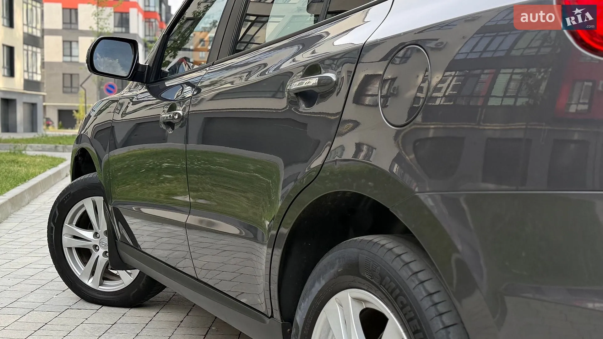 2010 Hyundai Santa Fe - мініатюра 19