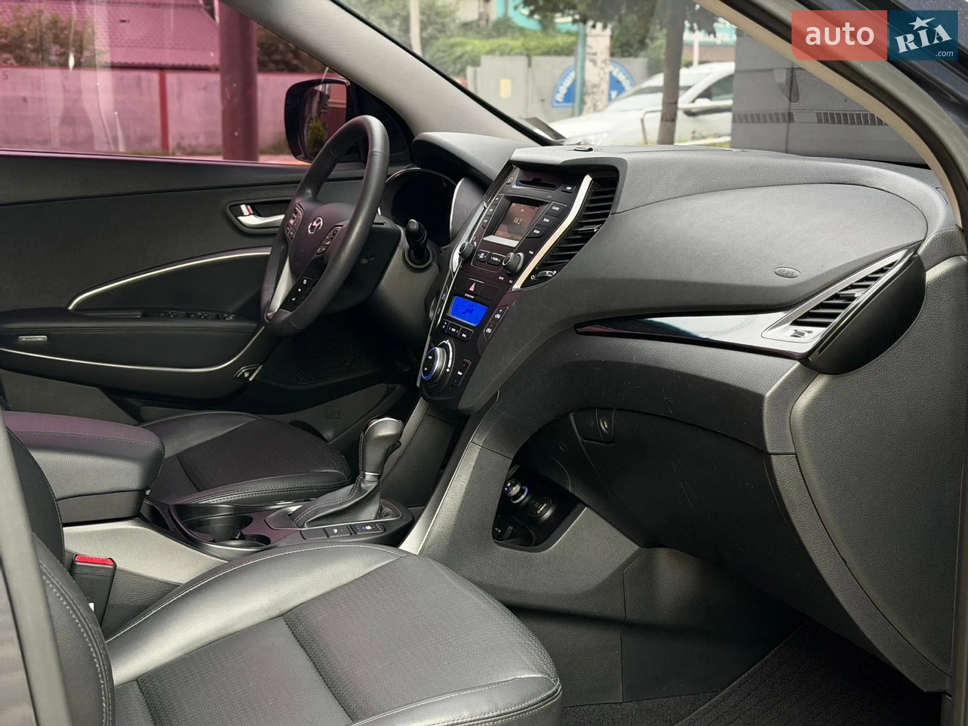 2015 Hyundai Santa Fe - мініатюра 26