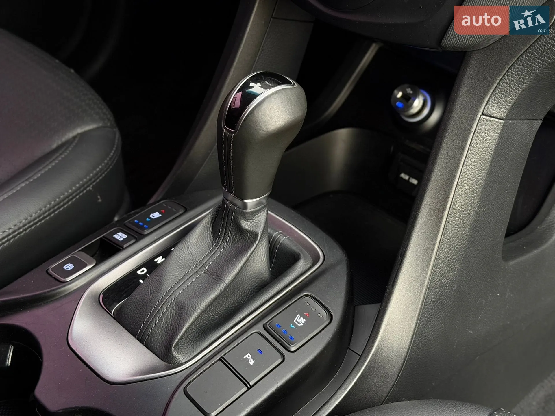 2015 Hyundai Santa Fe - мініатюра 29
