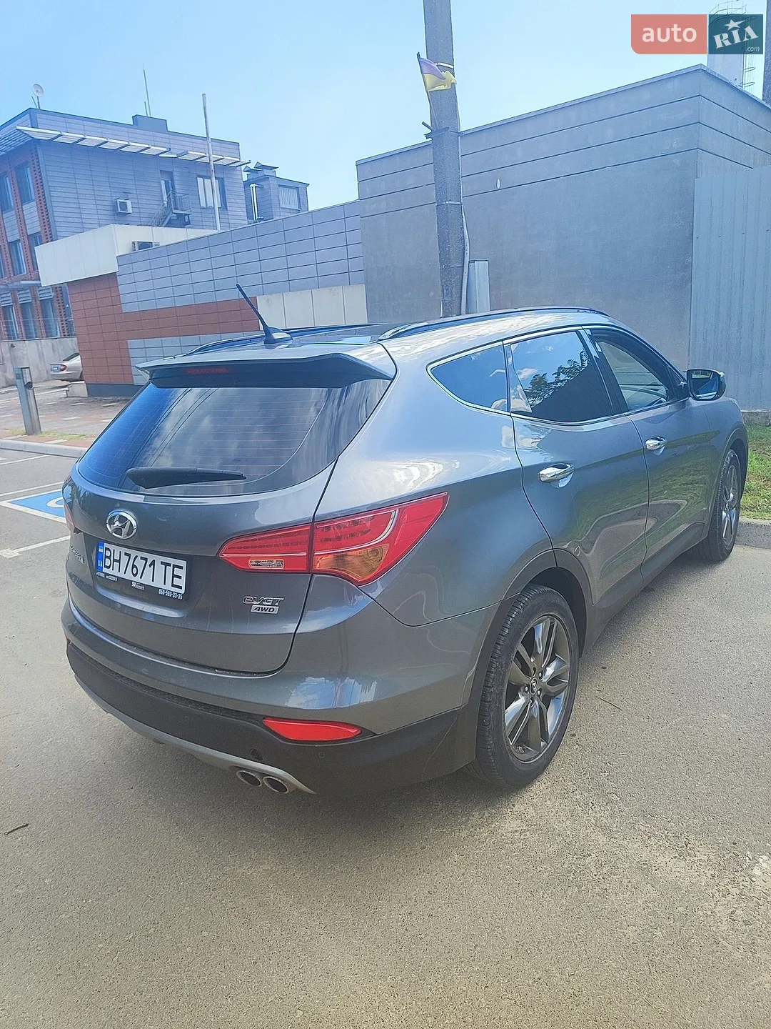2012 Hyundai Santa Fe - мініатюра 2