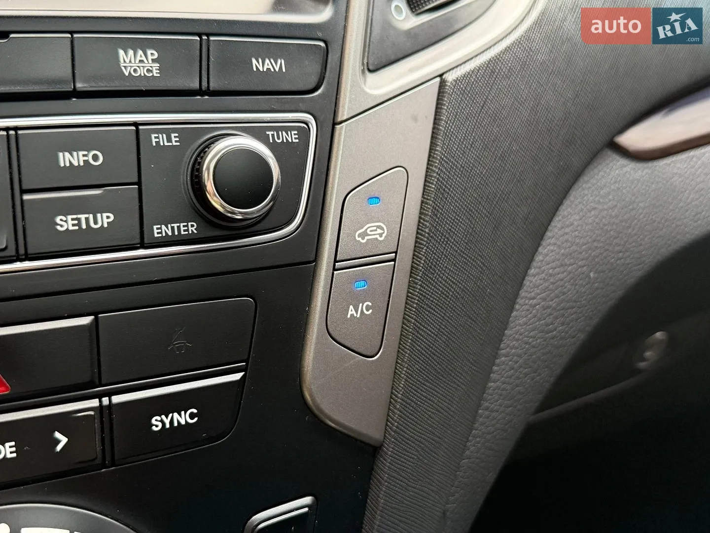 2017 Hyundai Santa Fe - мініатюра 88