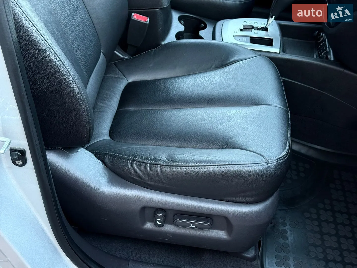 2011 Hyundai Santa Fe - мініатюра 66