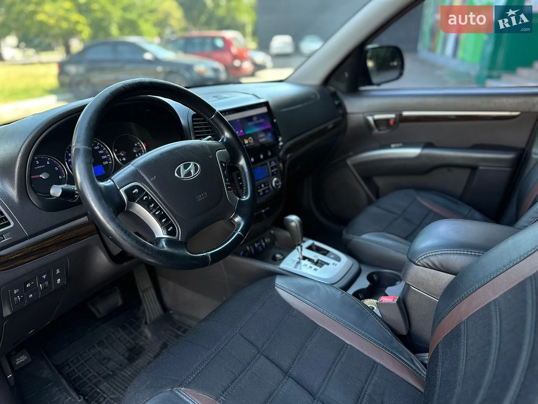 2010 Hyundai Santa Fe - мініатюра 22