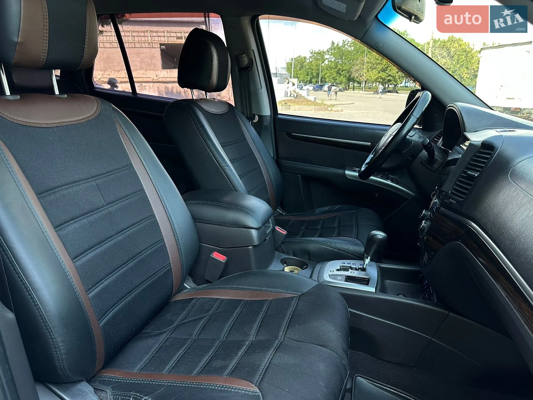 2010 Hyundai Santa Fe - мініатюра 27