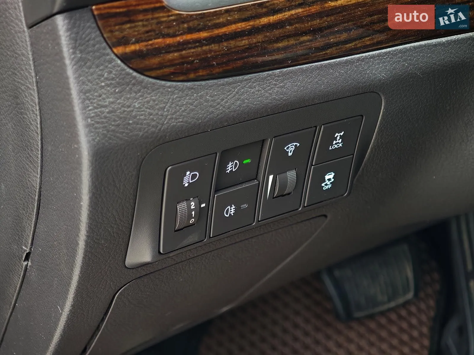 2012 Hyundai Santa Fe - мініатюра 24