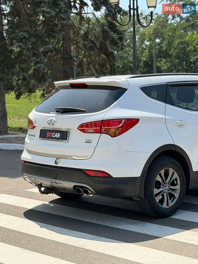 2012 Hyundai Santa Fe - мініатюра 17