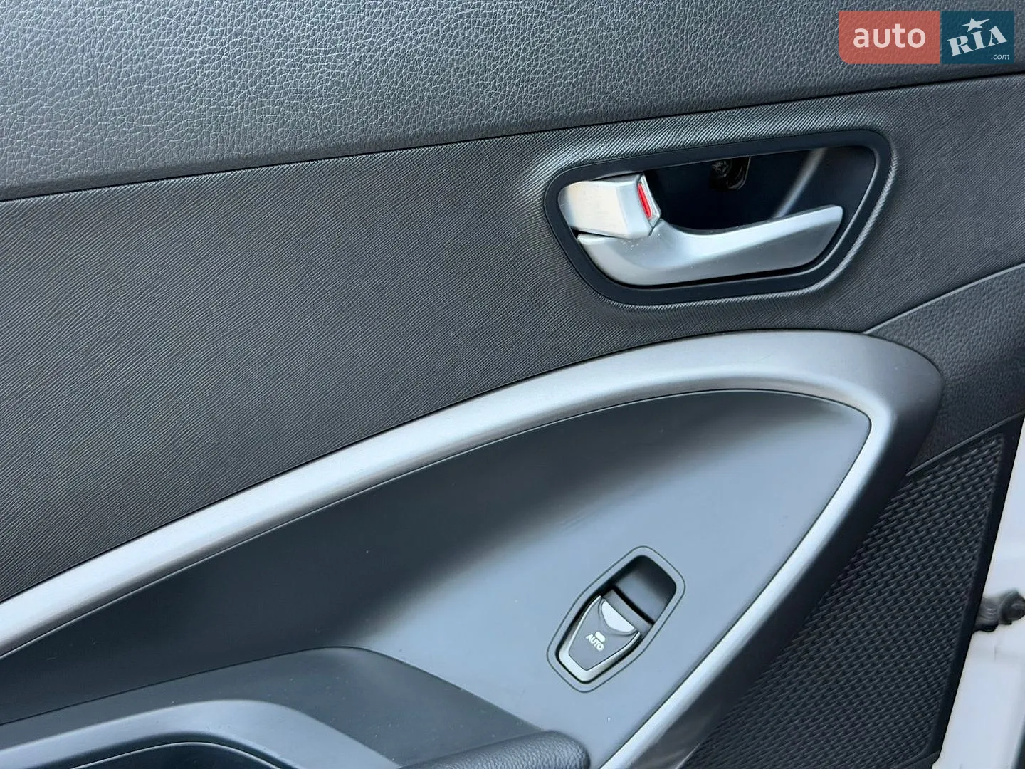 2012 Hyundai Santa Fe - мініатюра 41