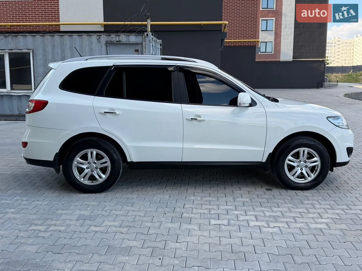 2011 Hyundai Santa Fe - мініатюра 16