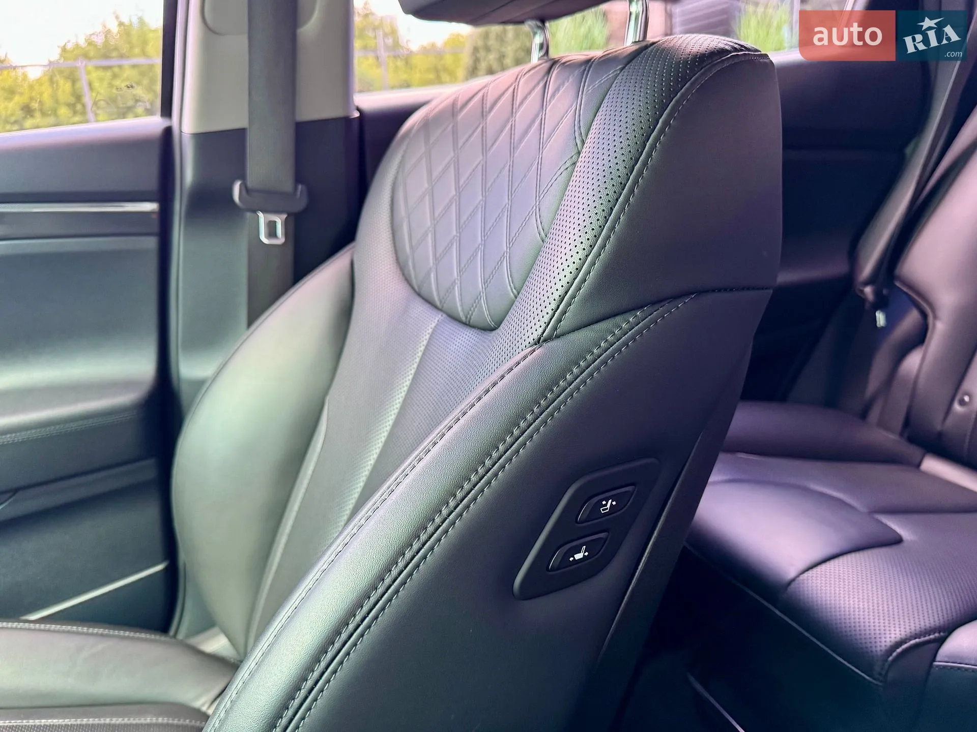 2021 Hyundai Santa Fe - мініатюра 24