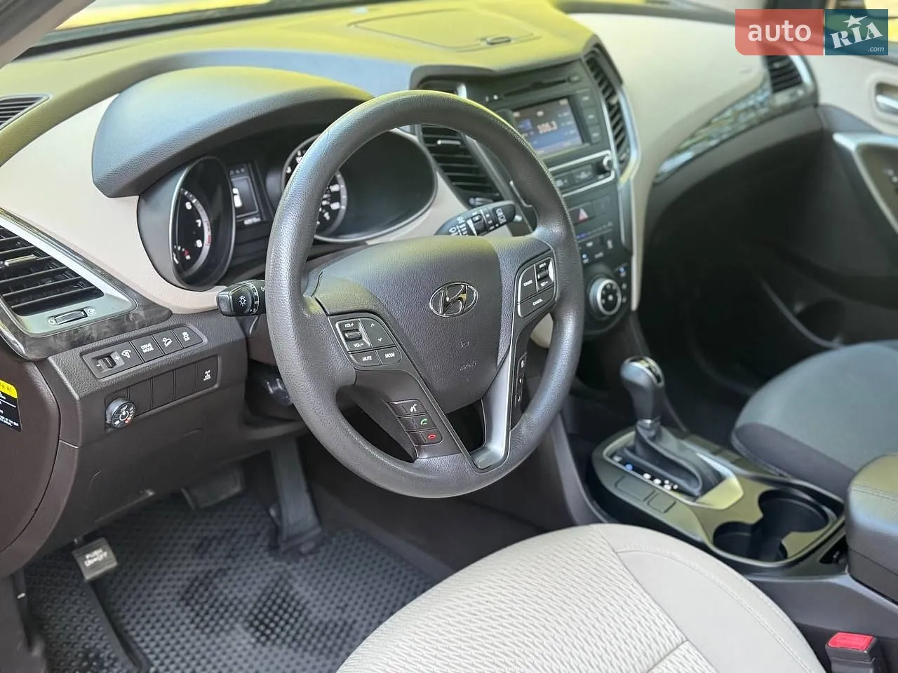 2016 Hyundai Santa Fe - мініатюра 16