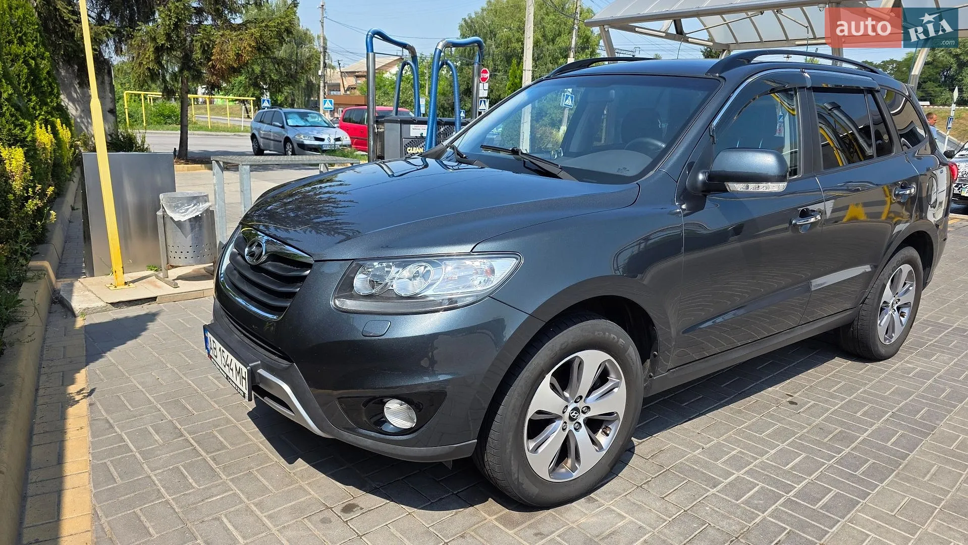 2011 Hyundai Santa Fe - мініатюра 2