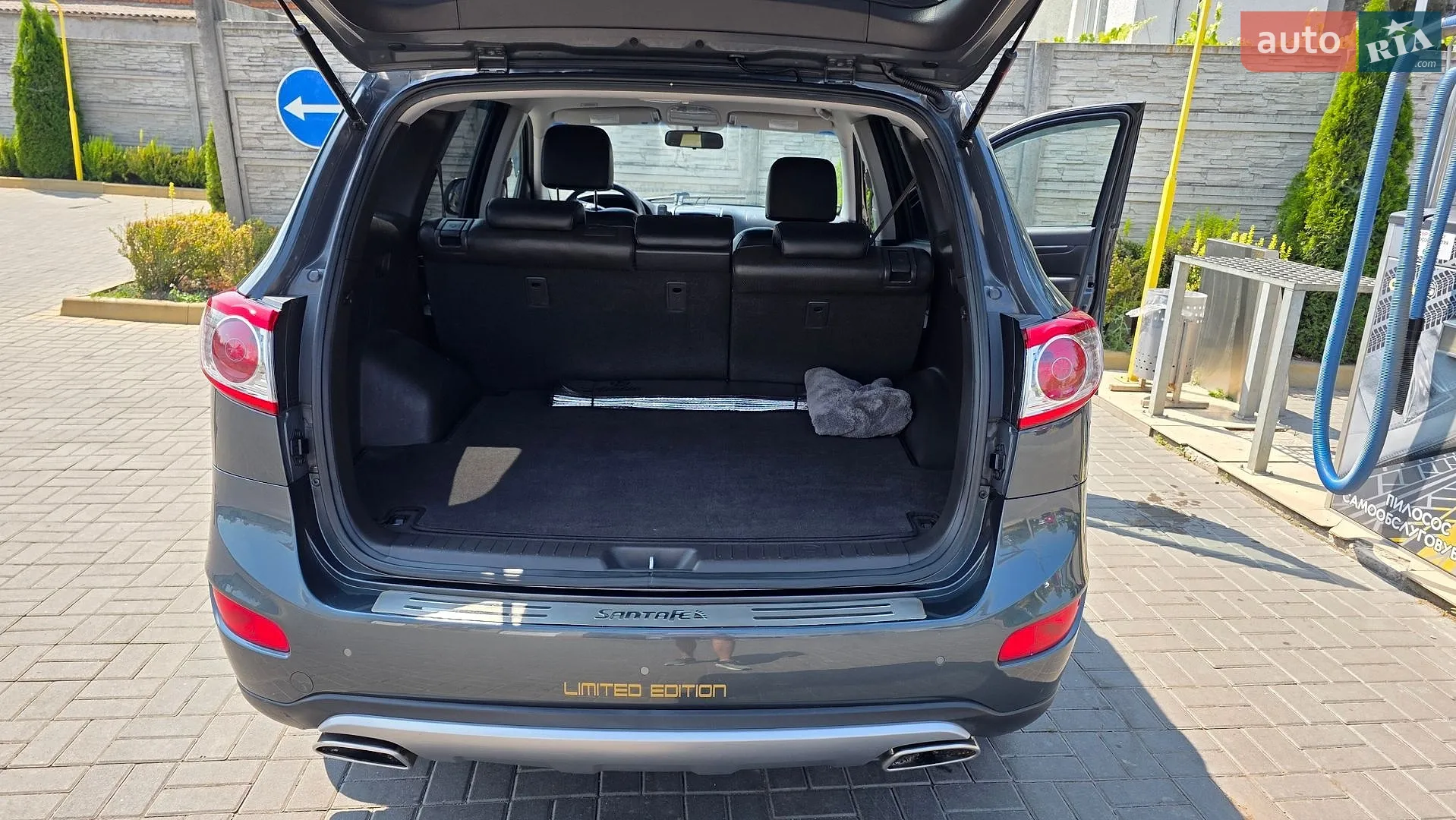 2011 Hyundai Santa Fe - мініатюра 8