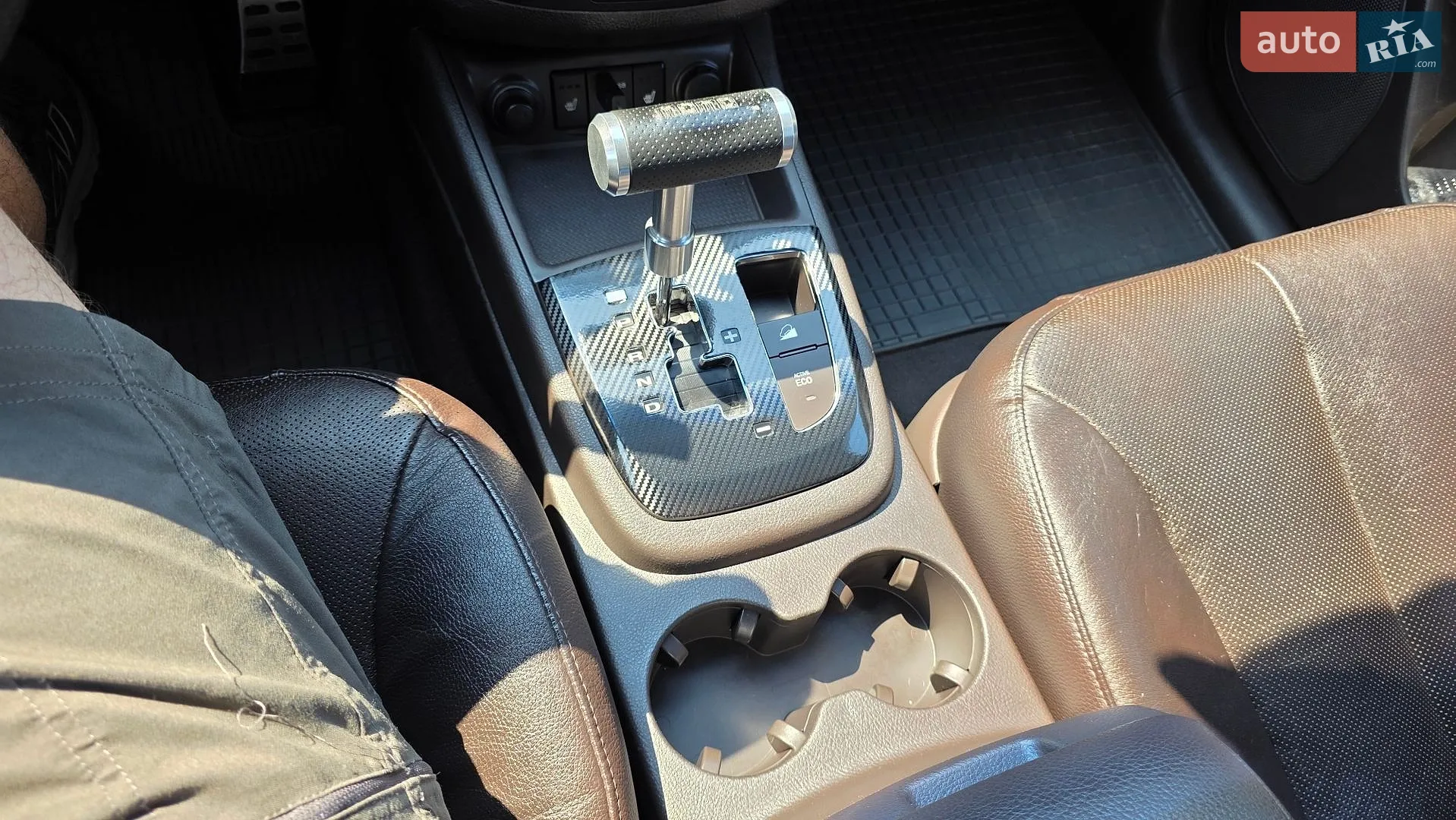 2011 Hyundai Santa Fe - мініатюра 12