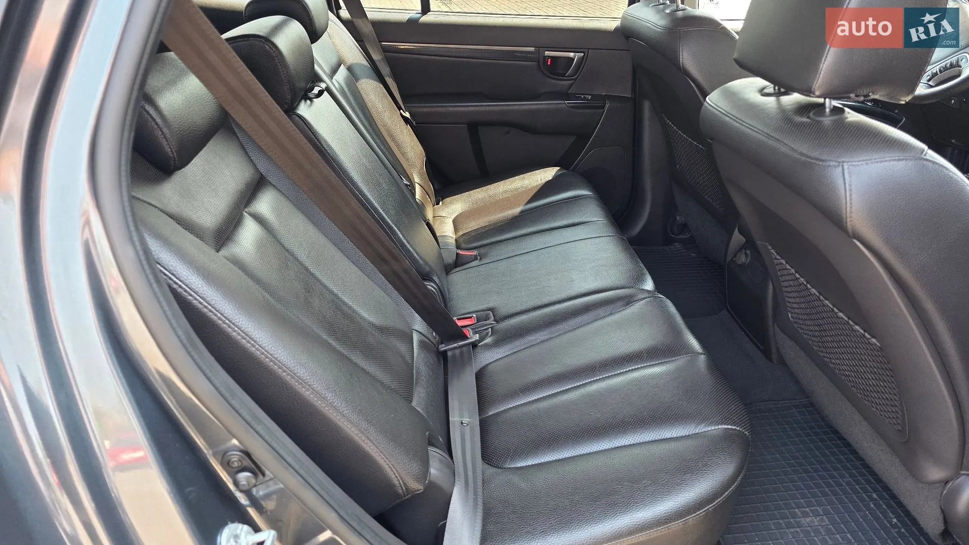 2011 Hyundai Santa Fe - мініатюра 16