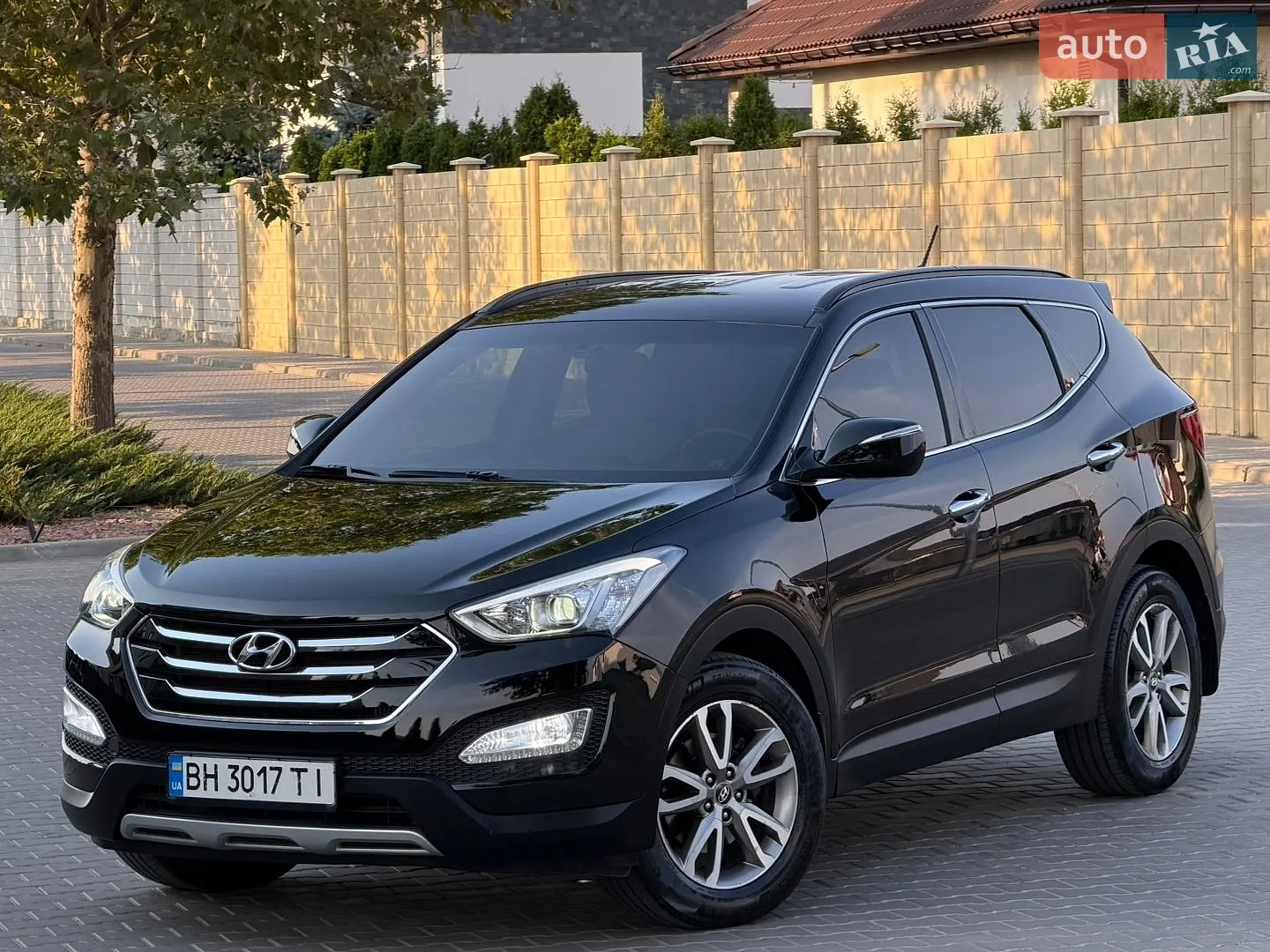 Hyundai Santa FE 2013 VIN KMHST81XDEU240839 фото оголошення 4 з 65