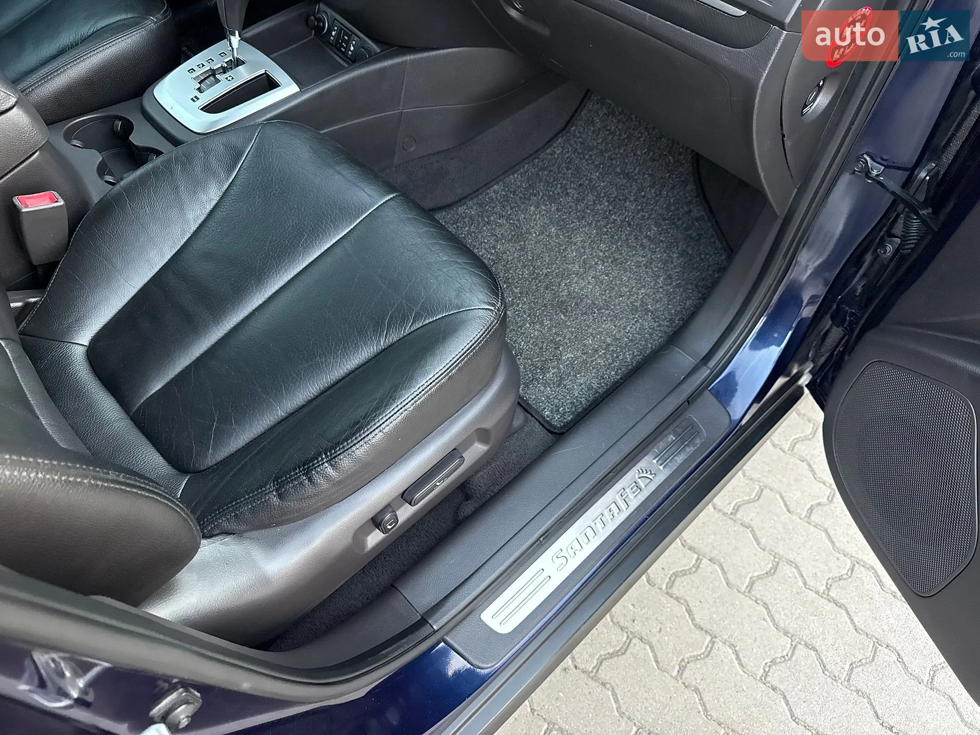 2010 Hyundai Santa Fe - мініатюра 45
