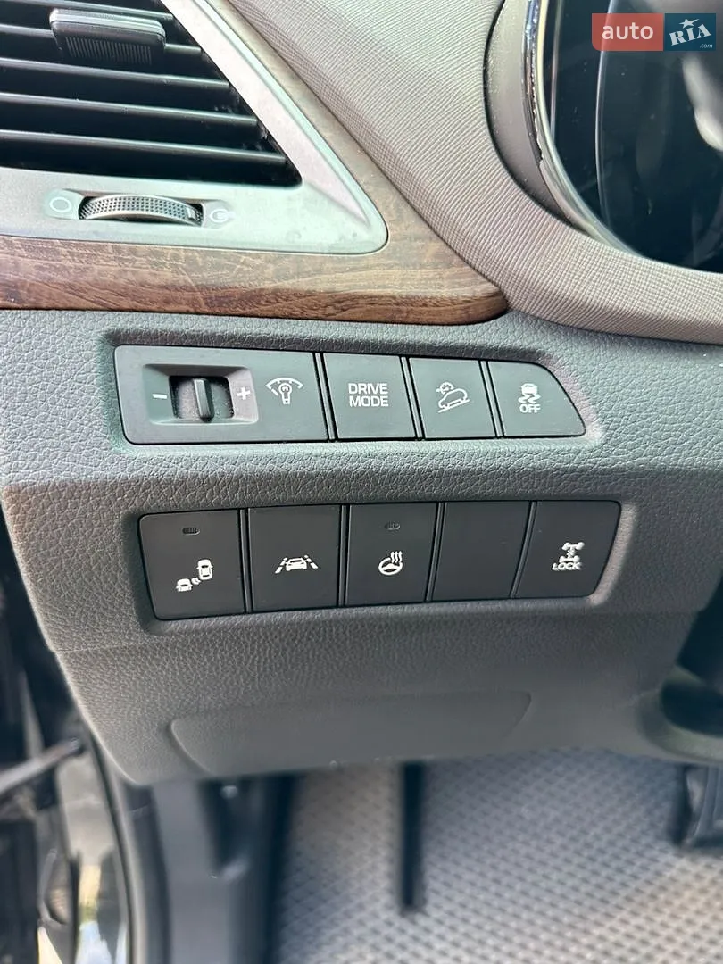 2017 Hyundai Santa Fe - мініатюра 25