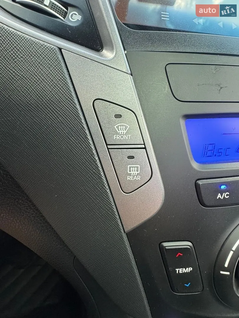 2013 Hyundai Santa Fe - мініатюра 38