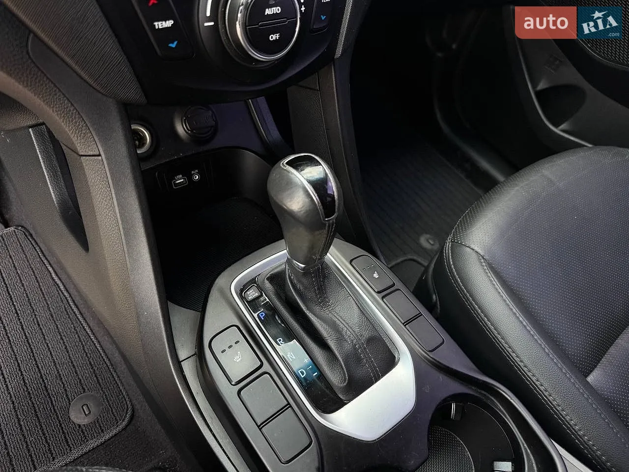 2015 Hyundai Santa Fe - мініатюра 22