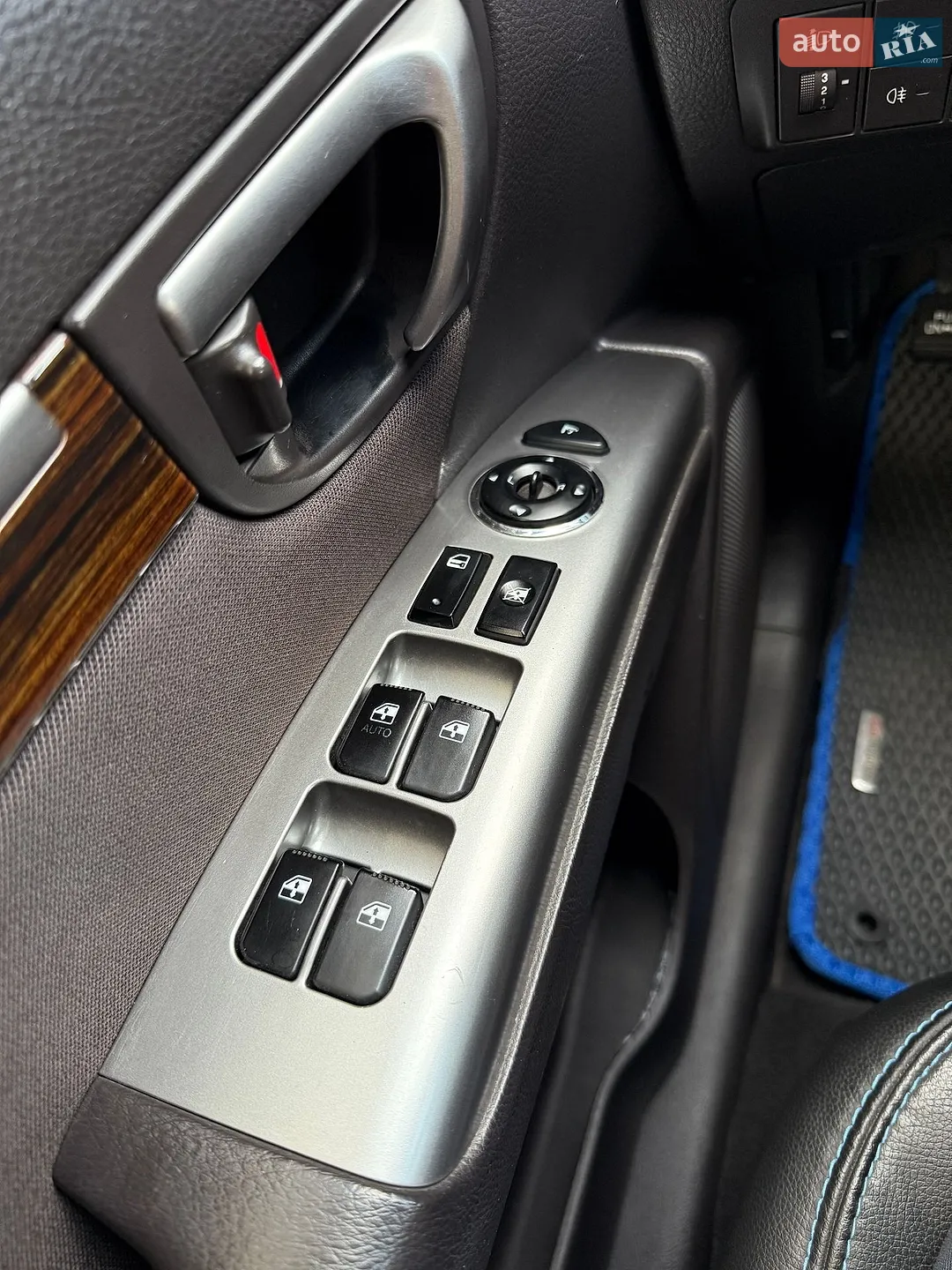 2012 Hyundai Santa Fe - мініатюра 7