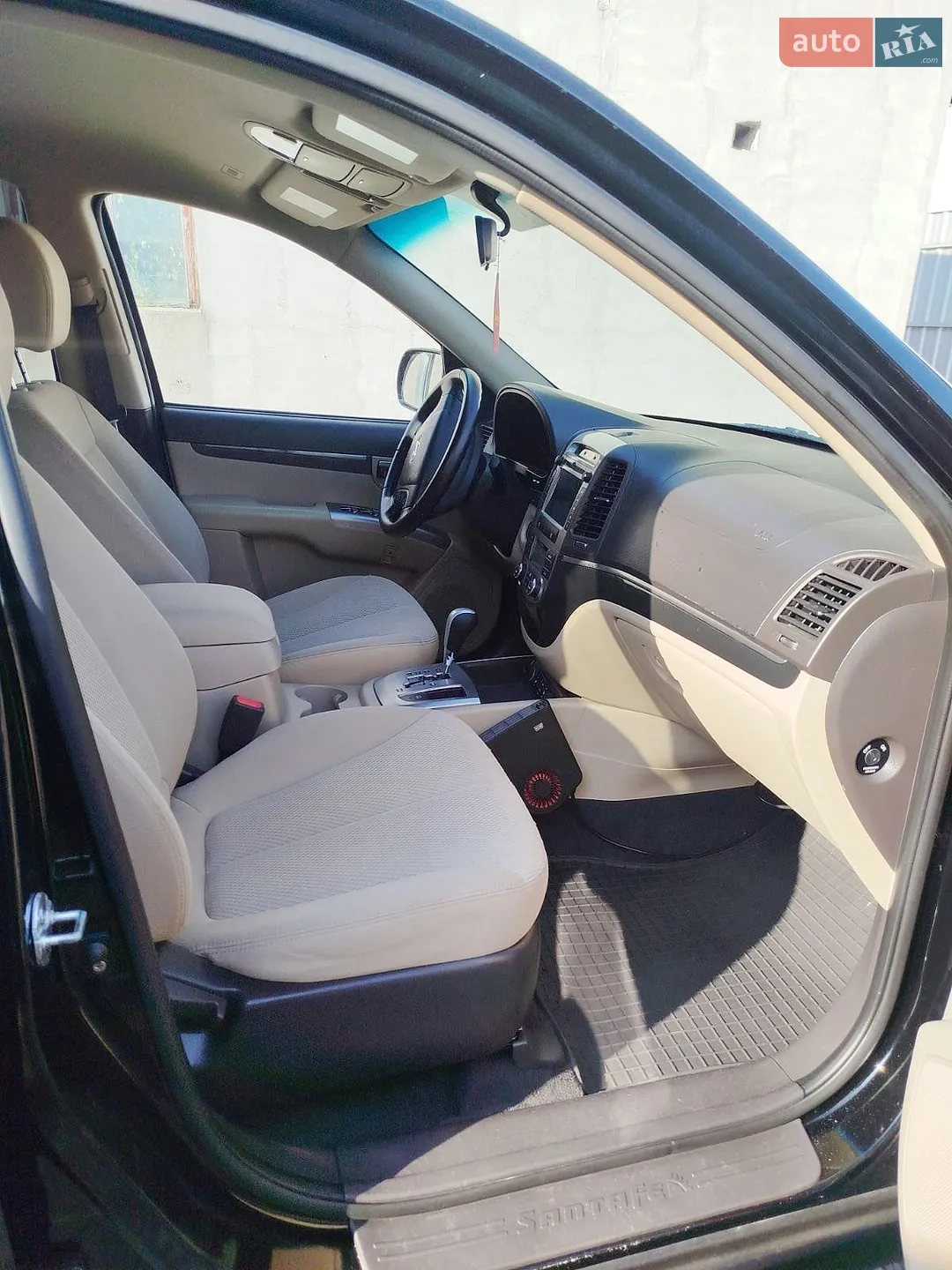 2010 Hyundai Santa Fe - мініатюра 20