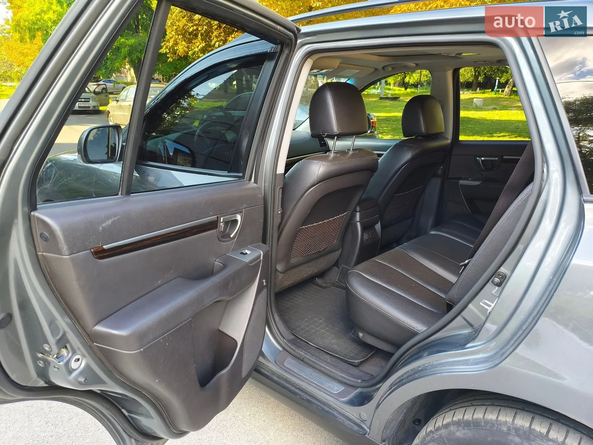 2011 Hyundai Santa Fe - мініатюра 11