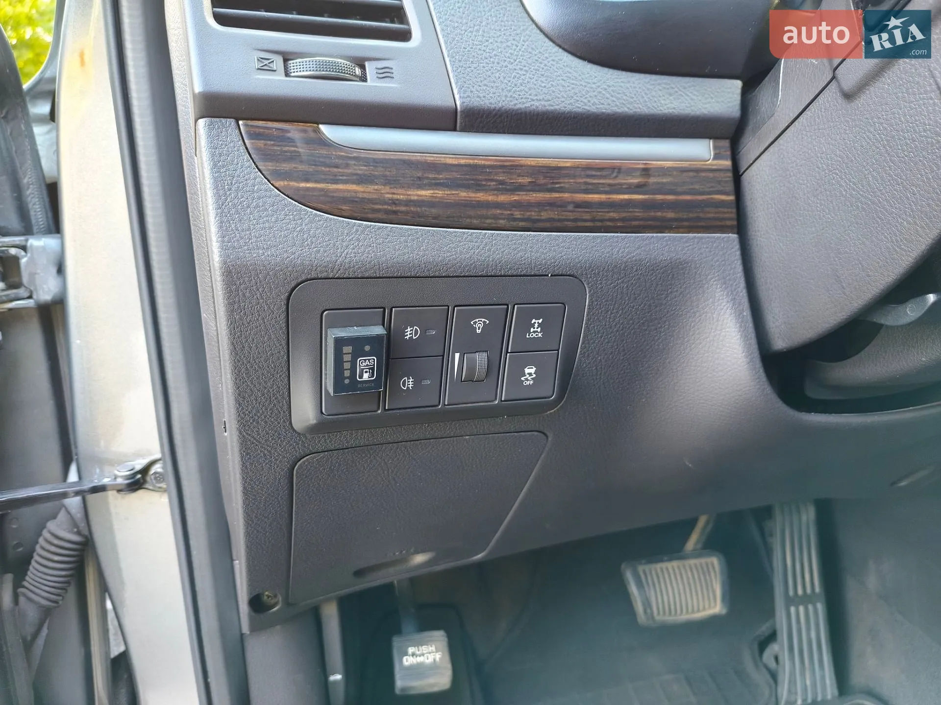 2011 Hyundai Santa Fe - мініатюра 27