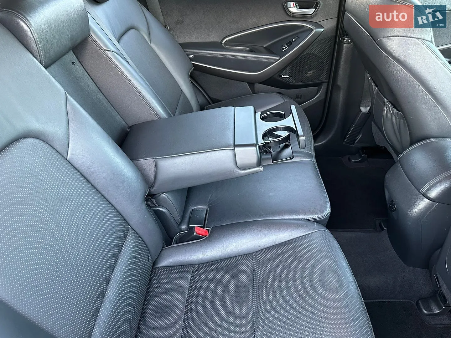2015 Hyundai Santa Fe - мініатюра 22