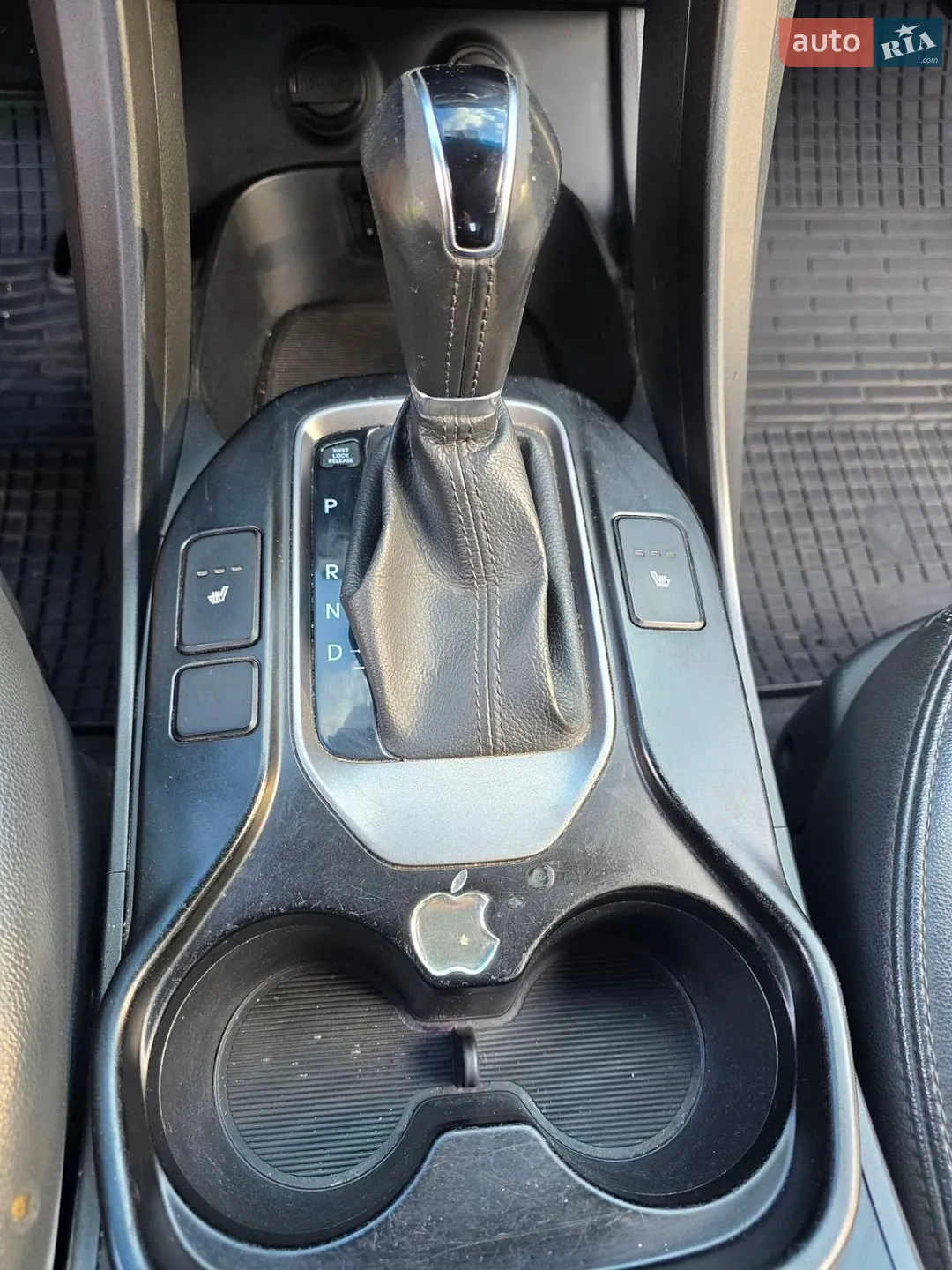 2014 Hyundai Santa Fe - мініатюра 32