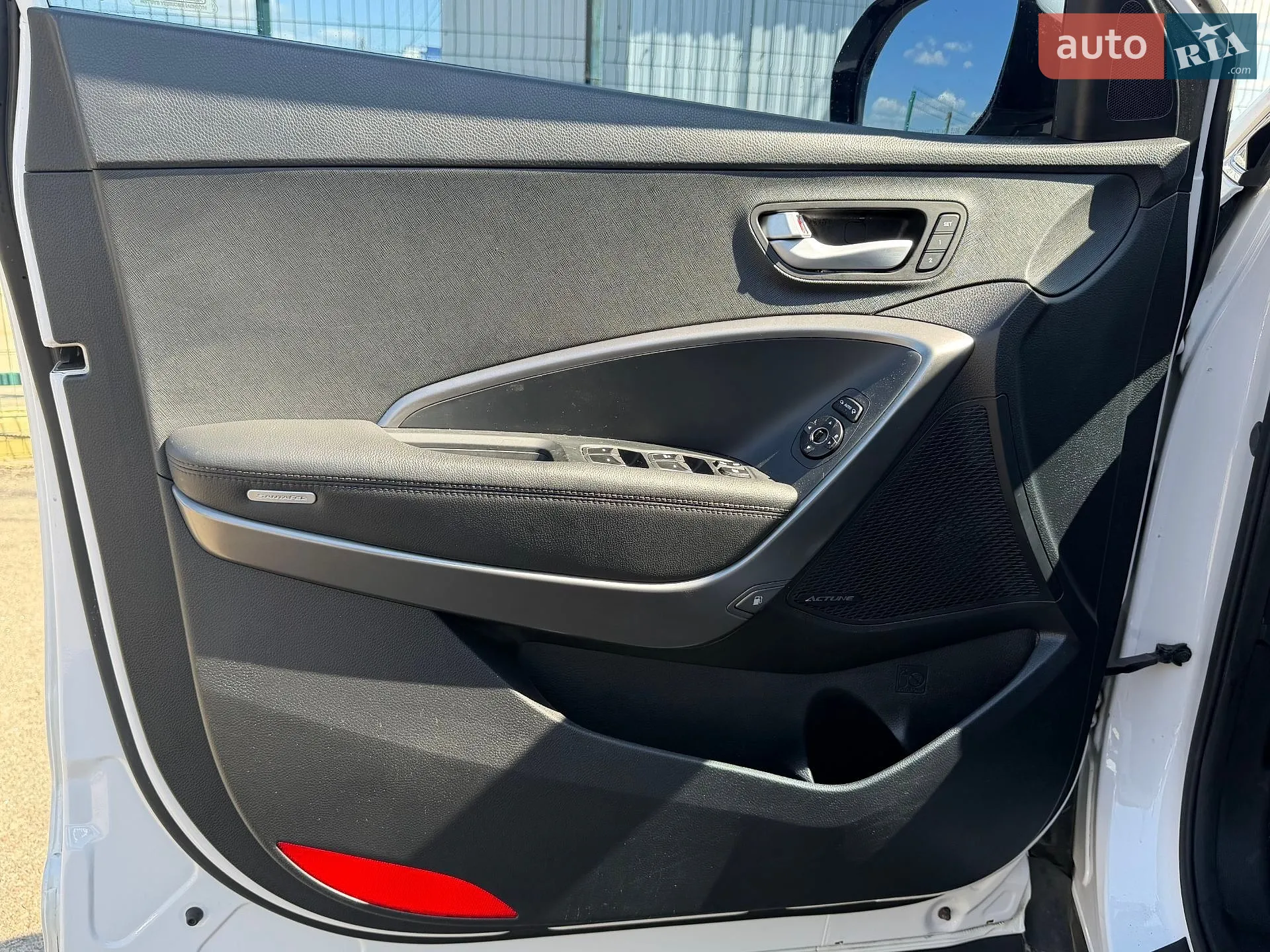 2015 Hyundai Santa Fe - мініатюра 12