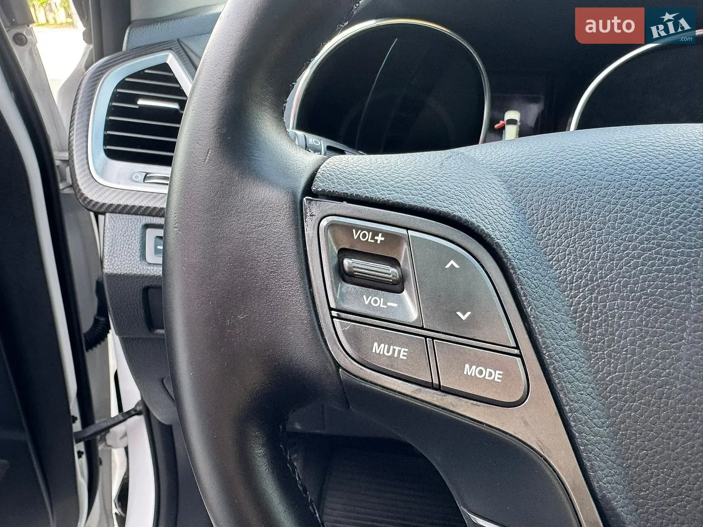 2015 Hyundai Santa Fe - мініатюра 38