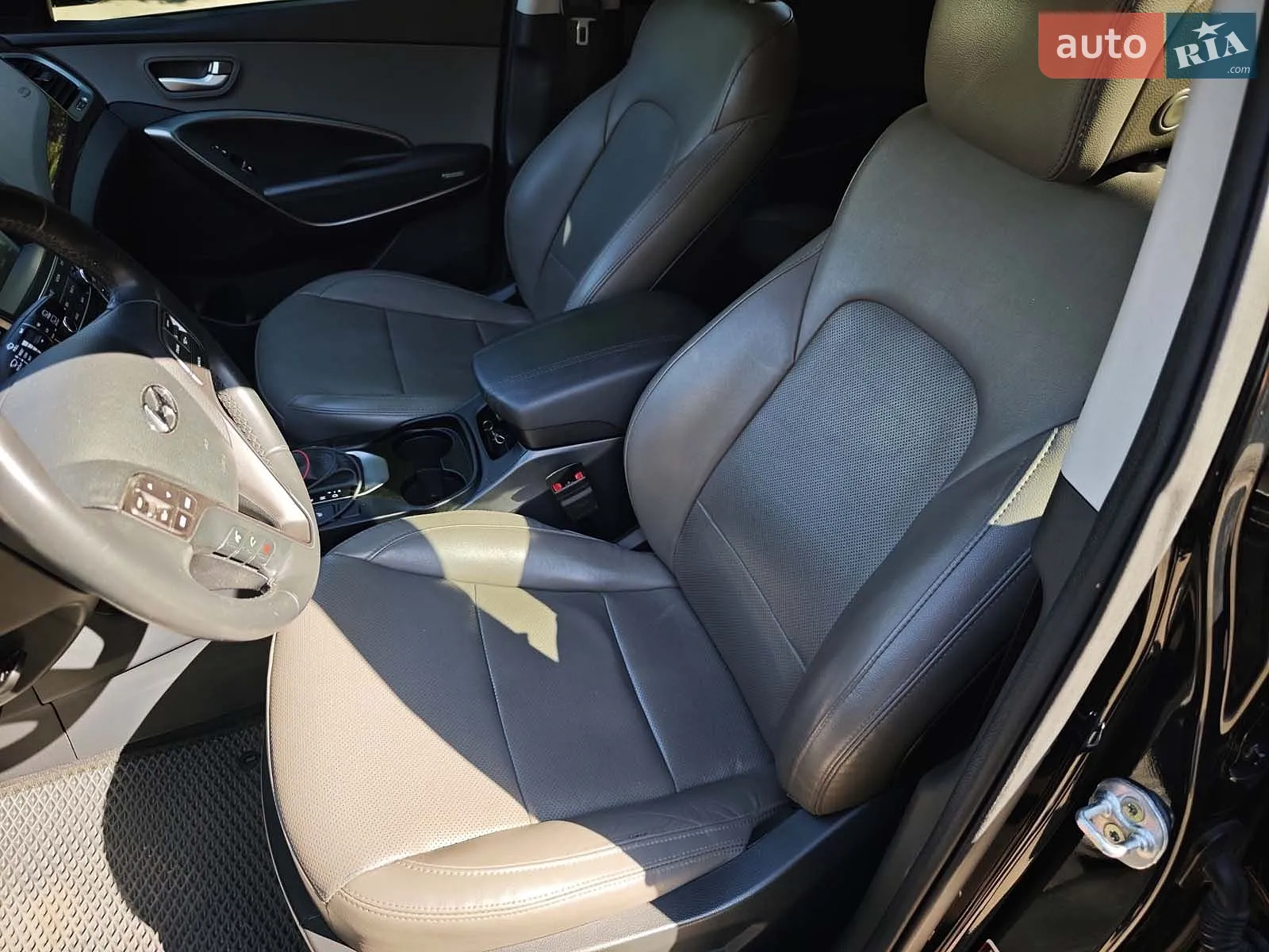2016 Hyundai Santa Fe - мініатюра 24