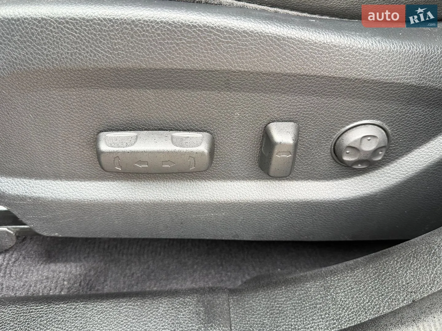 2016 Hyundai Santa Fe - мініатюра 34