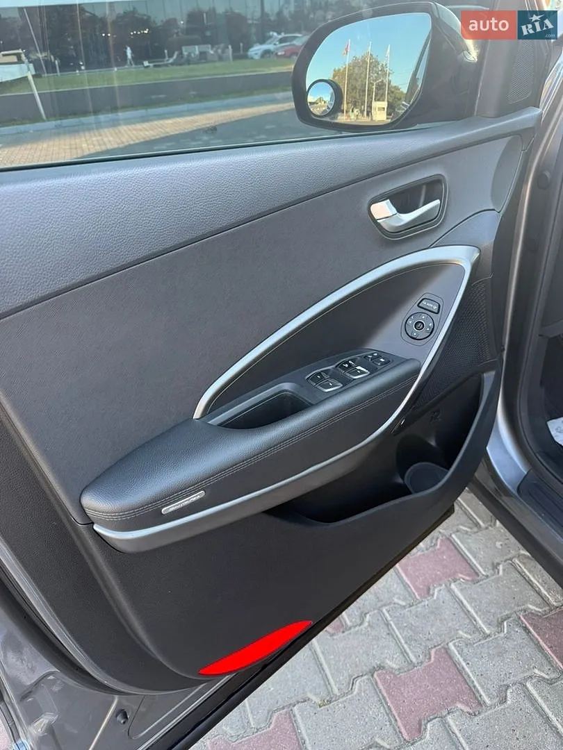2016 Hyundai Santa Fe - мініатюра 12