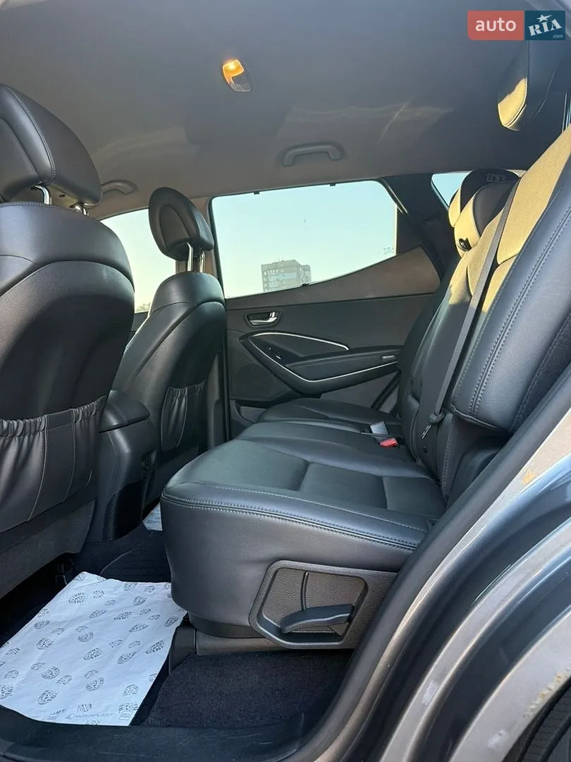 2016 Hyundai Santa Fe - мініатюра 16