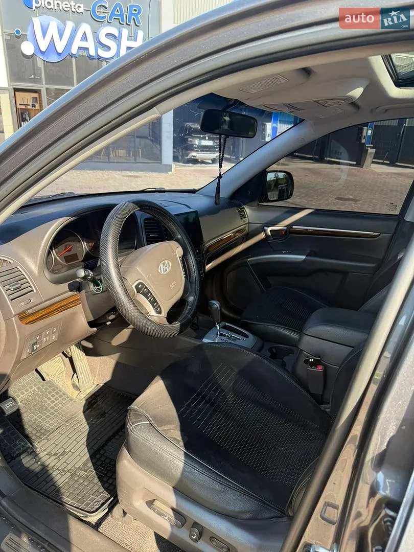 2010 Hyundai Santa Fe - мініатюра 8