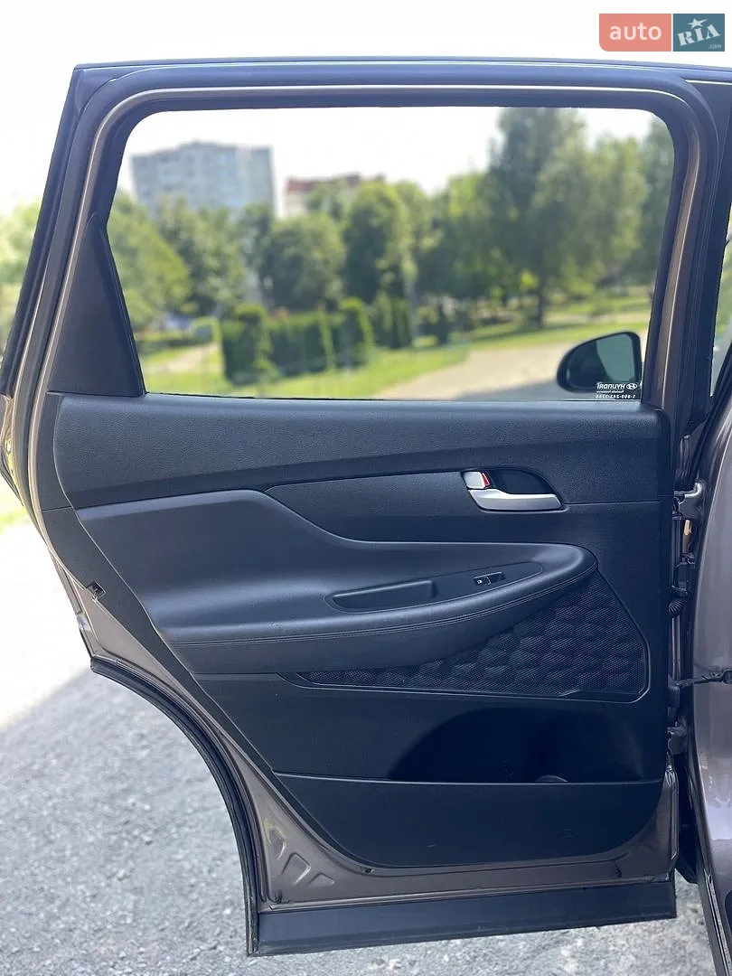 2019 Hyundai Santa Fe - мініатюра 16