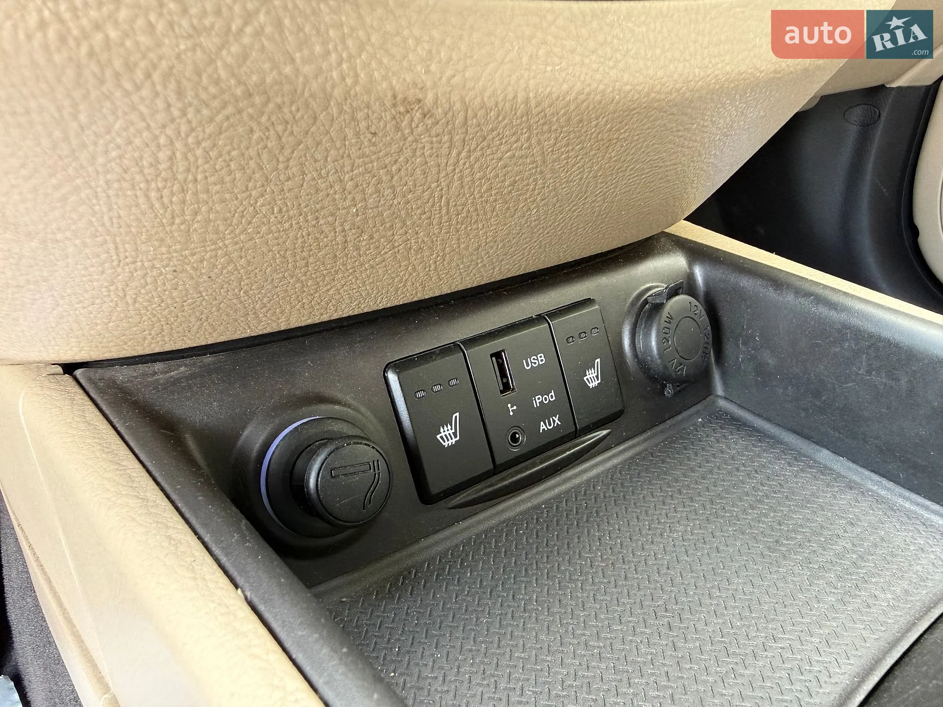 2012 Hyundai Santa Fe - мініатюра 74