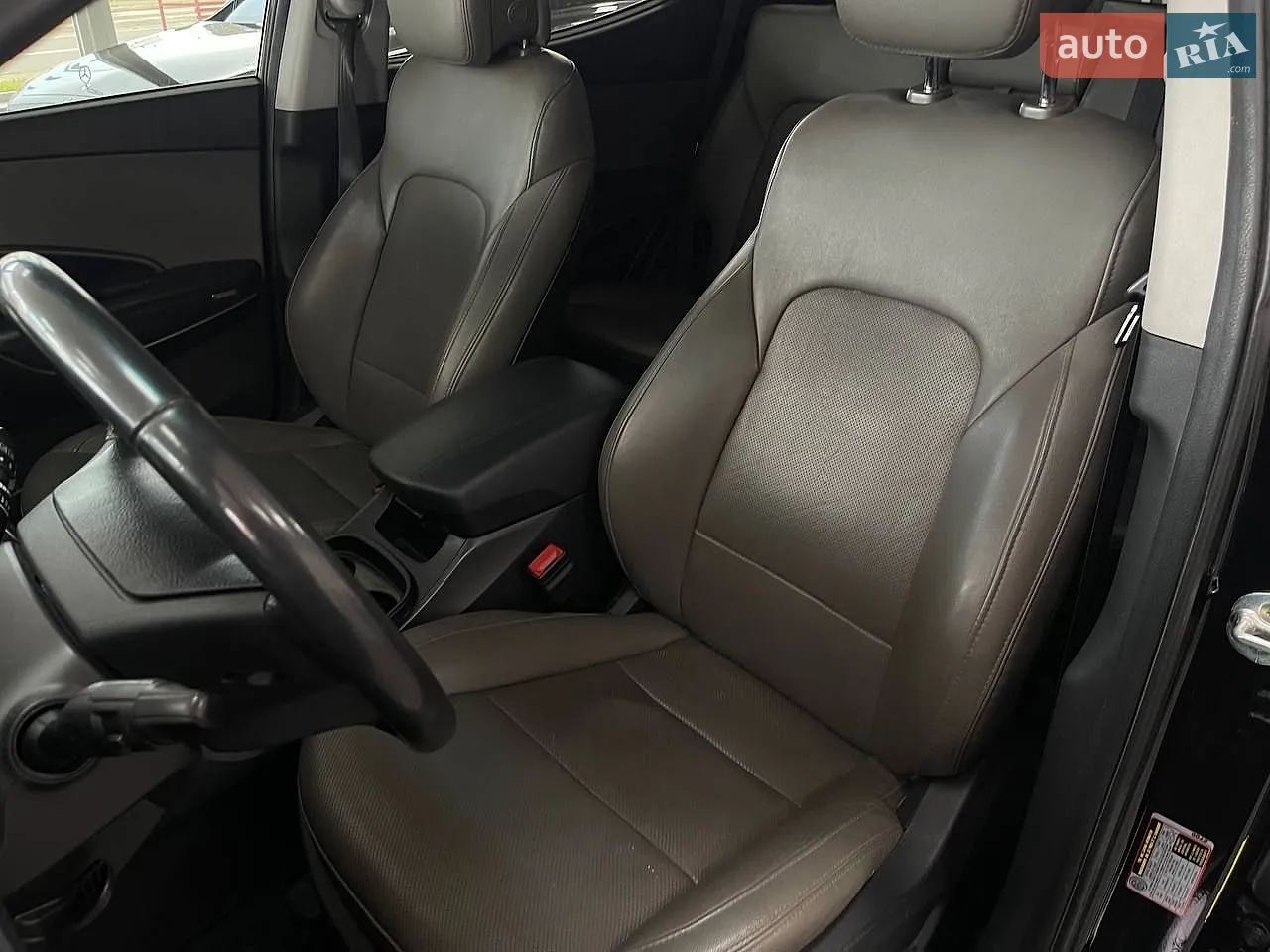 2016 Hyundai Santa Fe - мініатюра 19