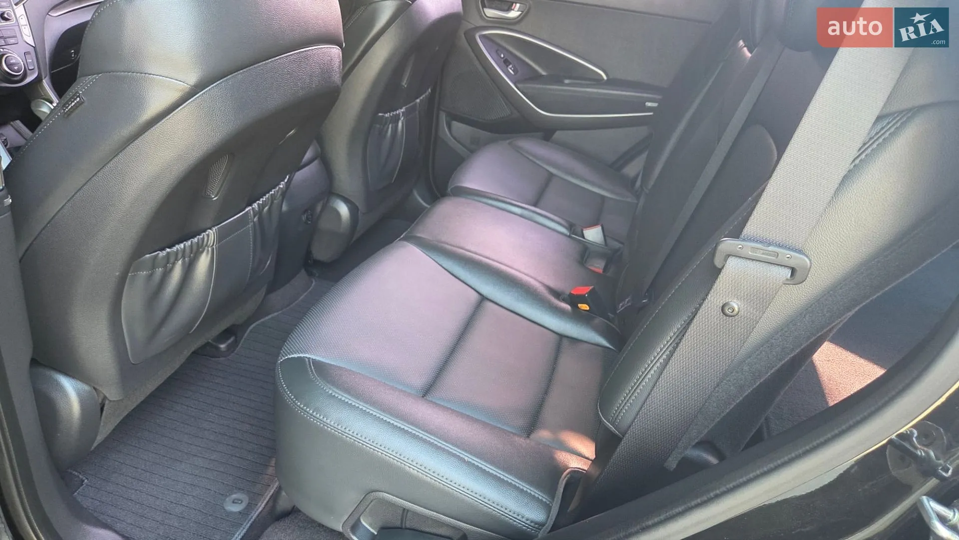 2016 Hyundai Santa Fe - мініатюра 34
