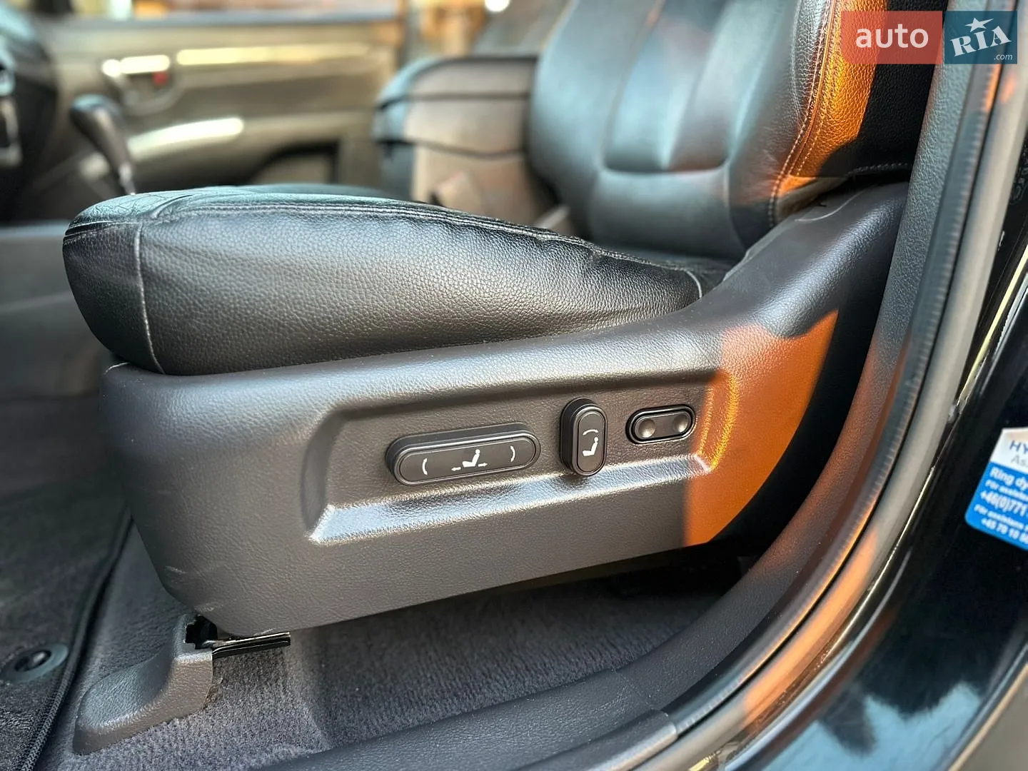 2010 Hyundai Santa Fe - мініатюра 21