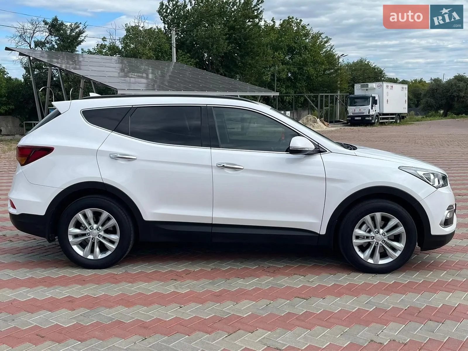2017 Hyundai Santa Fe - мініатюра 12