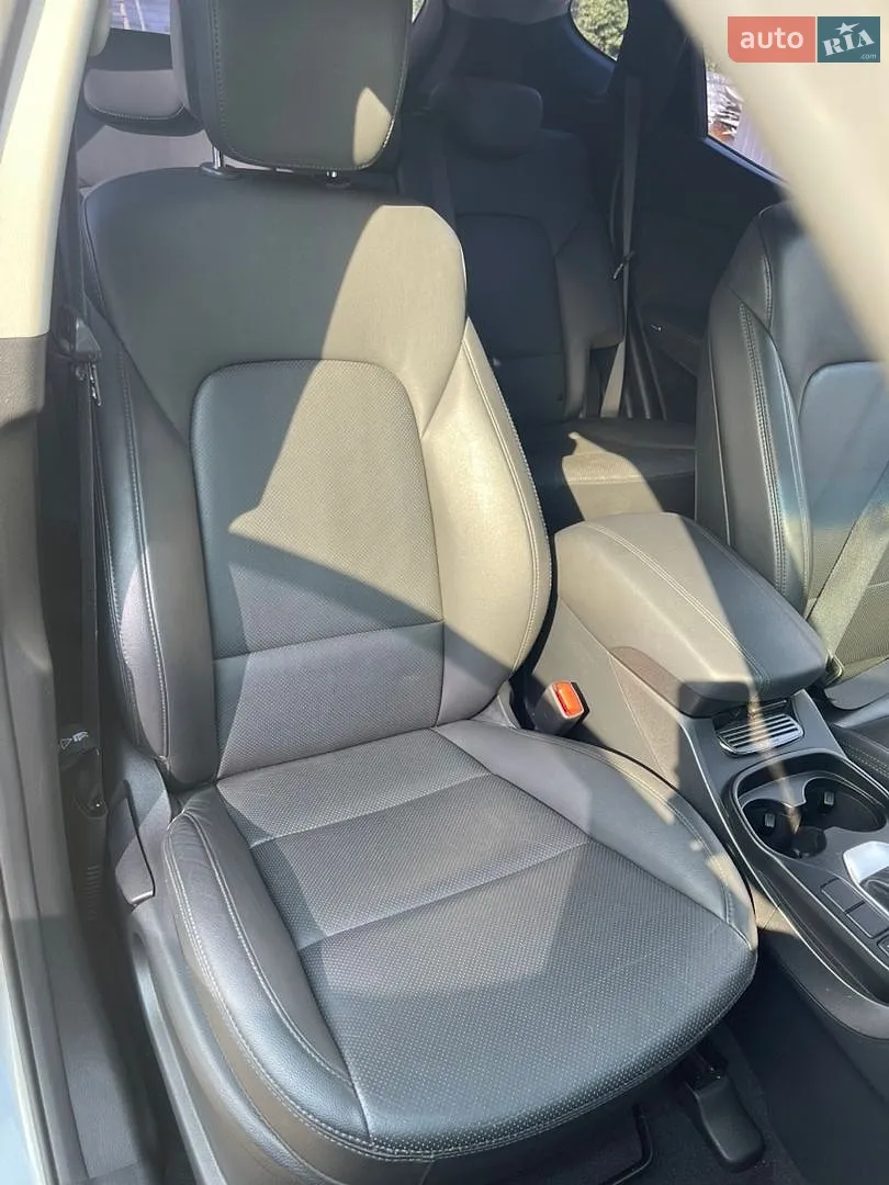 2016 Hyundai Santa Fe - мініатюра 16