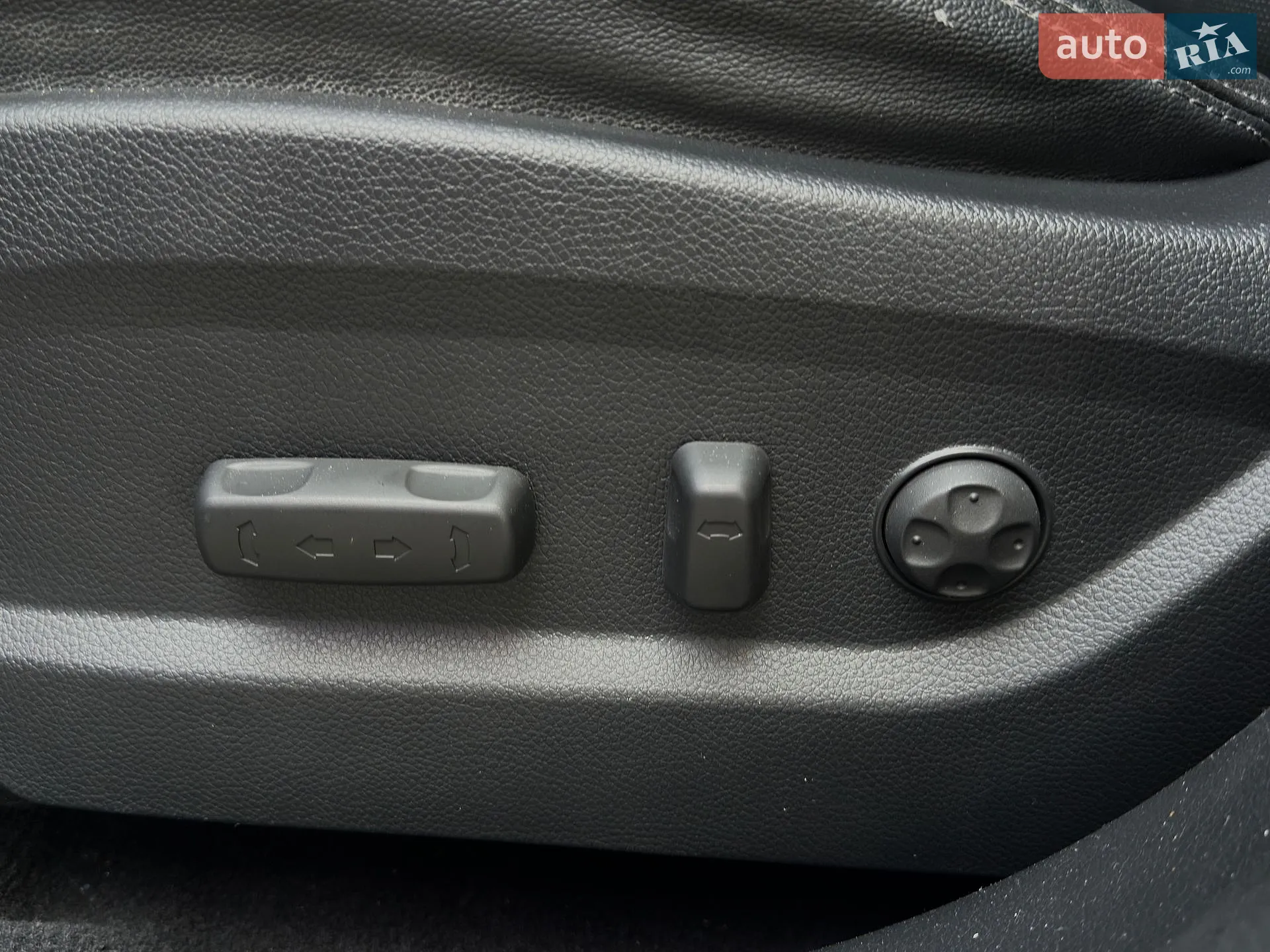2013 Hyundai Santa Fe - мініатюра 42