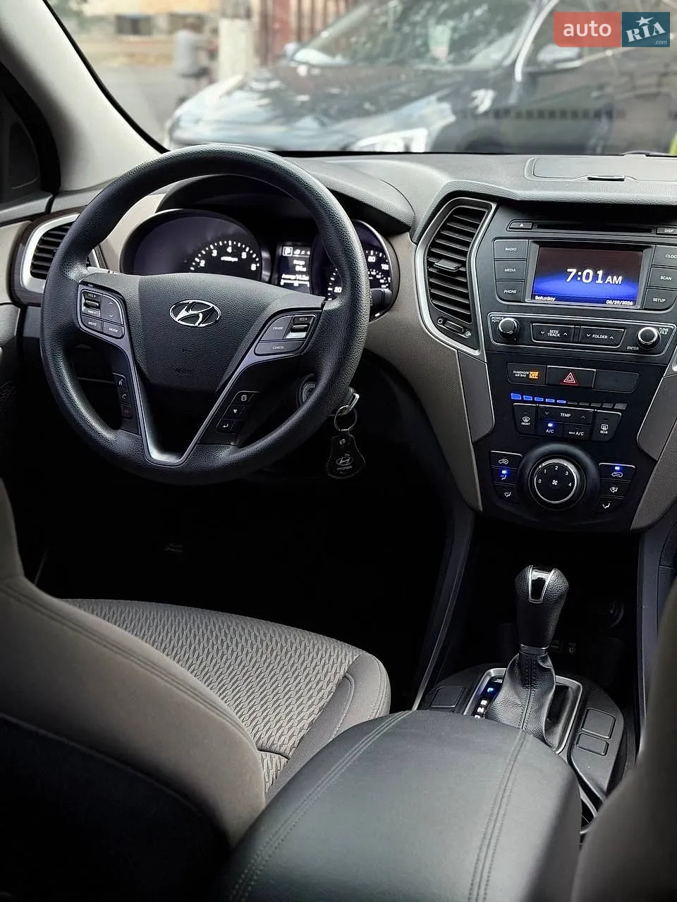 2017 Hyundai Santa Fe - мініатюра 3